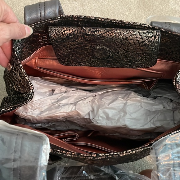 La Gioe di Toscana Shoulder Bag - Picture 2 of 6